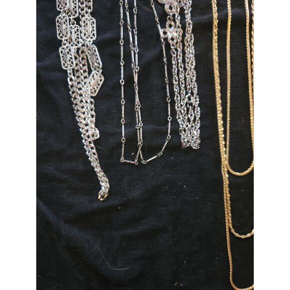 Lot of 6 necklaces, 3 gold tone 3 silver tone - Picture 5 of 11